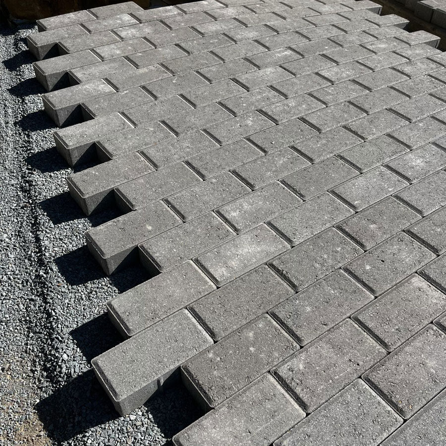 Schweitzer-Mountain-Resort_paver_construction